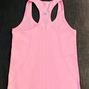 Lulu lemon athletica shirt